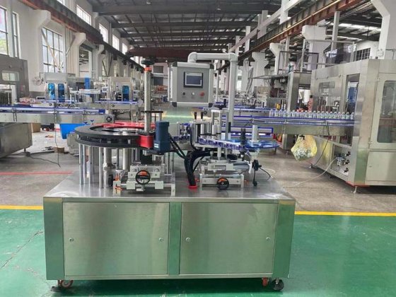 高品质全自动贴标机/不干胶贴标机 液体灌装机