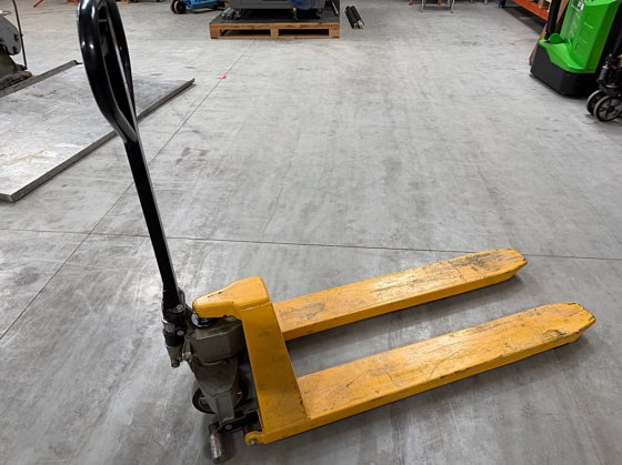 ユニバーサル – パレットリフター 1000