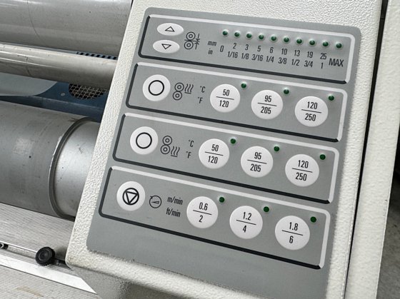 1999 年印章图像 62 Plus