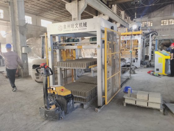 Qt10 Fully- Automatic Block Machine