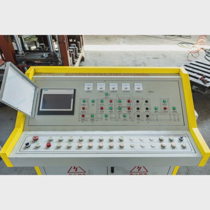 ブラジルのコンクリート舗装石製造機