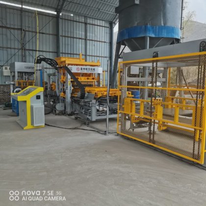 ホットセール自動中空ブロックおよび舗装レンガ製造機