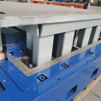 ハス、マサ、ベッサ、コロンビア、タイガーブロック製造機用の中空ブロック、ソリッドレンガ、舗装石の型を供給します。