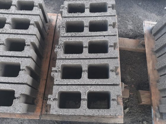 インターロッキング舗装ブロック成形機 セメントブロック製造機