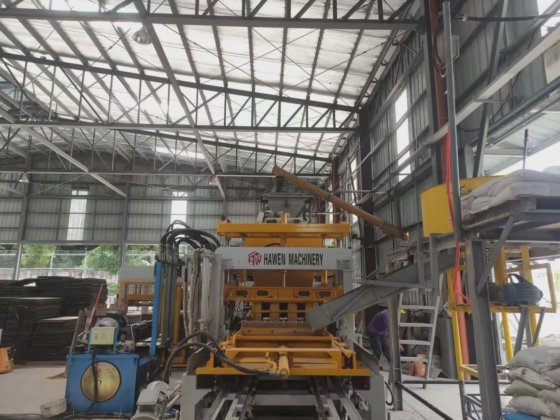 ナイジェリアのブロック製造機 ガーナのセメントブロック製造機の販売 ケニアのブロック製造機