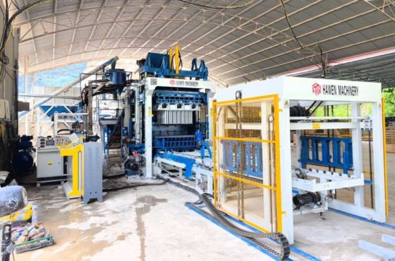 Full Automatic Concrete Cement Interlocking Paver Hollow Solid Block ...
