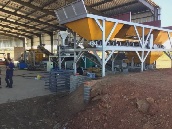 Máquina de Huecos de Concreto