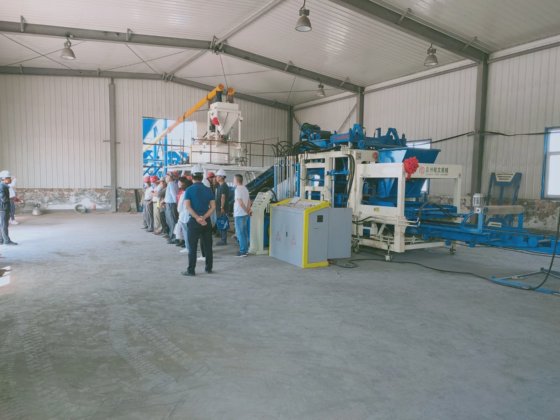 自動コンクリート中空ブロックレンガ舗装石製造機