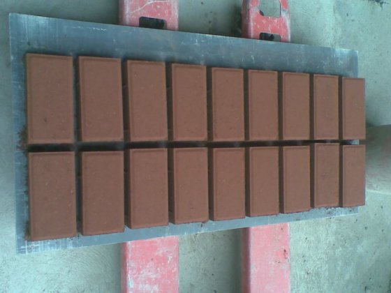 舗装用の長方形透水性レンガブロック製造機械、歩道に使用される