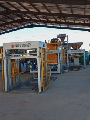 サーボモーター建設機器舗装ブロック壁長方形中空ブロックレンガ製造機械