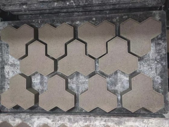 福建省のコンクリートブロック、レンガ、舗装材製造機械