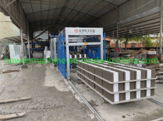 熱絶縁型ブロック製造機