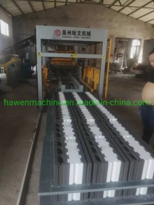 熱絶縁型ブロック製造機