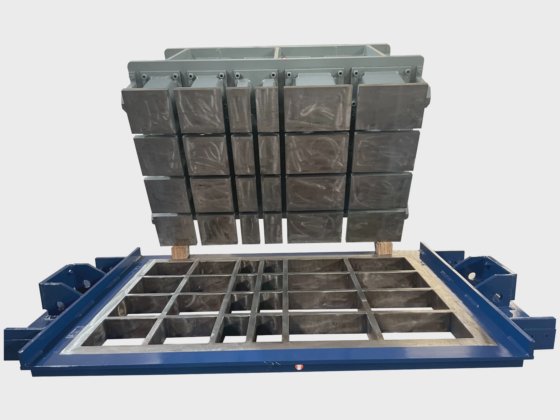 Block making machine with batching
