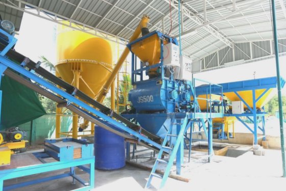 Precasting Products Using Twin Shaft