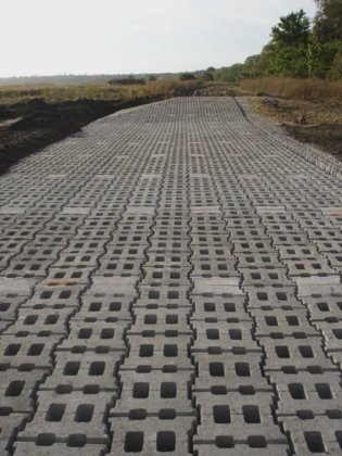 自動コンクリートインターロッキングブロック機 お得な価格 セメントブロック製造機