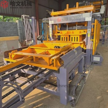 エネルギー効率の良いコンクリートブロック製造プロセス、リビア向けのレンガ舗装石製造機械