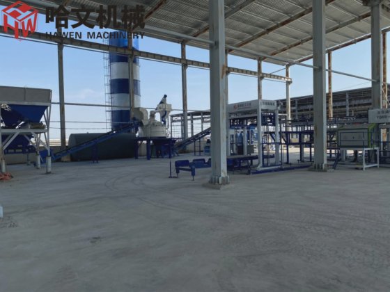 強化鋼フレーム構造で作られた耐久性のあるコンクリートブロック製造機