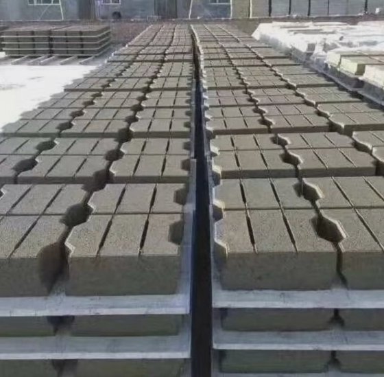 振動油圧長方形中空ブロック機械 壁に使用される