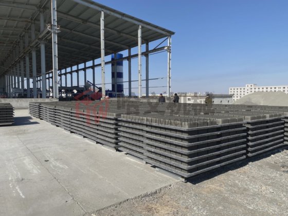 コンクリートブロック、レンガ、パーヴァー製造機用の繊維強化プラスチックパレット