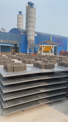 コンクリートブロック製造機用PVCパレットの生産ボード