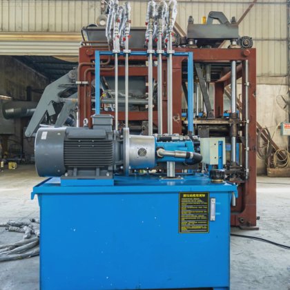 小型安価なブロック製造機