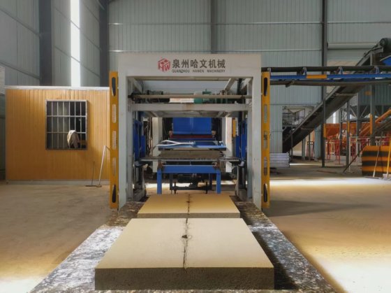 Block making machine with batching