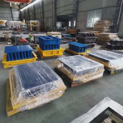 ブロック製造機用コンクリート型