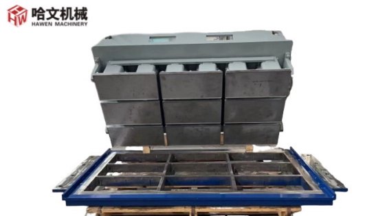 Block making machine with batching