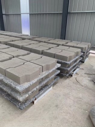 高圧カーブストーン製造機