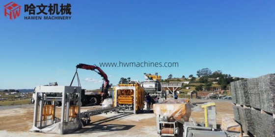 エチオピアの高品質な完全自動中空ブロック舗装ブロック相互接続舗装製造機