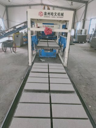 自動油圧サーボモーター振動コンクリートレンガブロック機械と中空ブロック