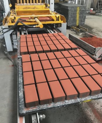 振動油圧モーター空洞レンガブロック製造機インターロック舗装機