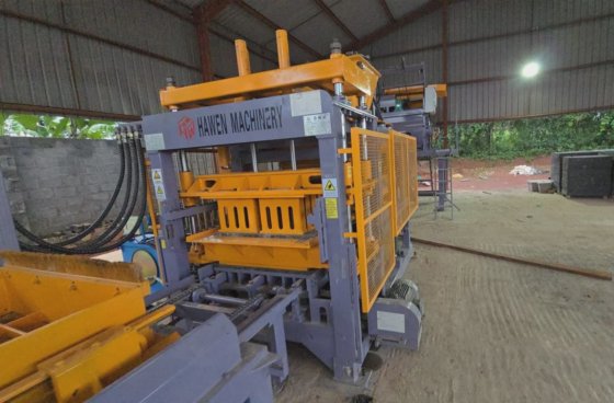 Qt6-15 シリアでの高い販売のための完全自動 hydraulic ブロック製造機