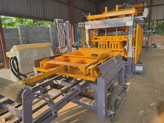 Qt6-15 シリアでの高い販売のための完全自動 hydraulic ブロック製造機