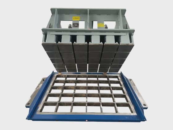 Block making machine with batching