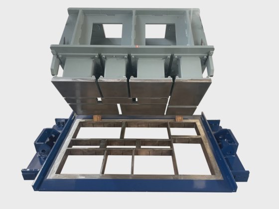 Block making machine with batching
