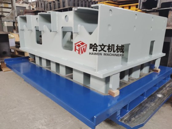 ブロック成形機用型、レンガ成形機用型、舗装ブロック成形機用型