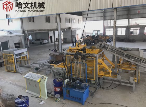 多用途ブロック型サイズオプション 最良の空洞ブロック製造機レンガ機械 インターロッキング舗装製造機 長方形ブロック製造機をナイジェリアで生産