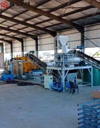 高度な技術の最良の油圧自動ブロック製造機、コンクリートの固体舗装ブロック機、エジプトの中空ブロック製造機