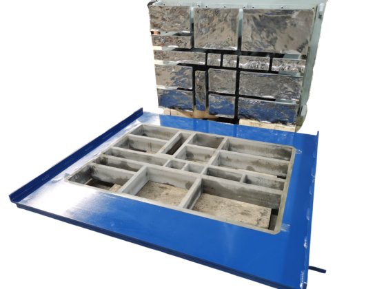 コンクリートブロック製造機用のレンガ型