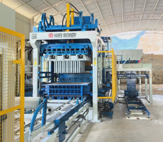 Block making machine with batching