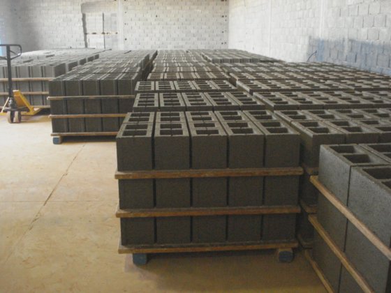 竹製ボードの木製パレット、レンガブロック製造機用