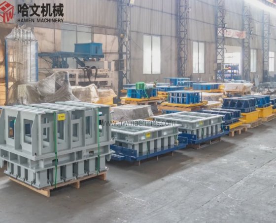 耐久性のある長寿命のインターロッキング舗装コンクリート中空ブロックカーブストーン型枠