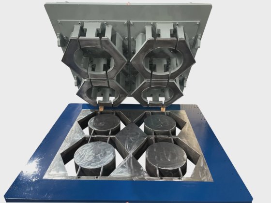 Block making machine with batching