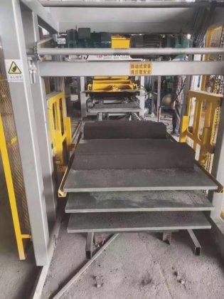 庭用透水舗装機用の固体レンガ五角形レンガ製造機械