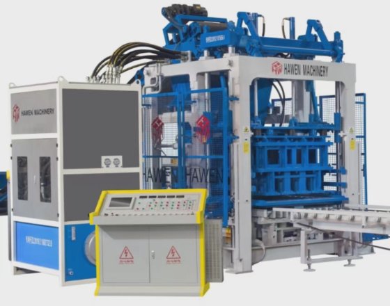 南アフリカのコンクリートレンガ製造機