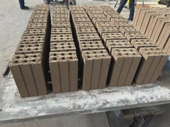 自動ドイツ技術コンクリートブロック、レンガ、舗装材生産プラント