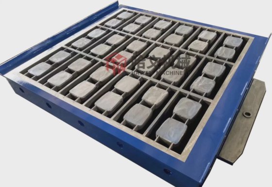 コンクリートブロック製造機 中空ブロック型