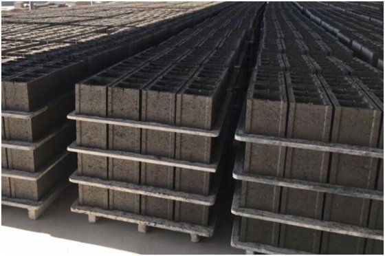 Block making machine with batching